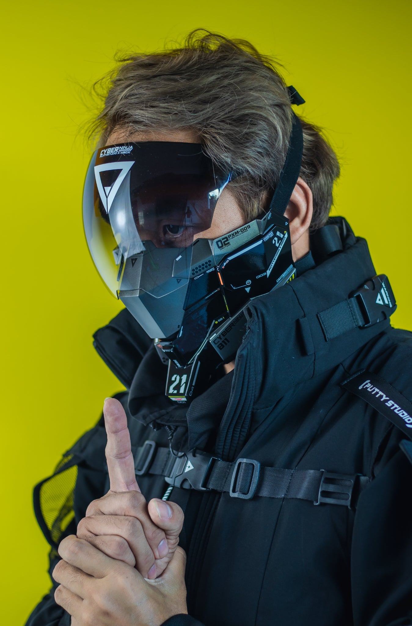 VISOR-05 — Gray Ops Mask